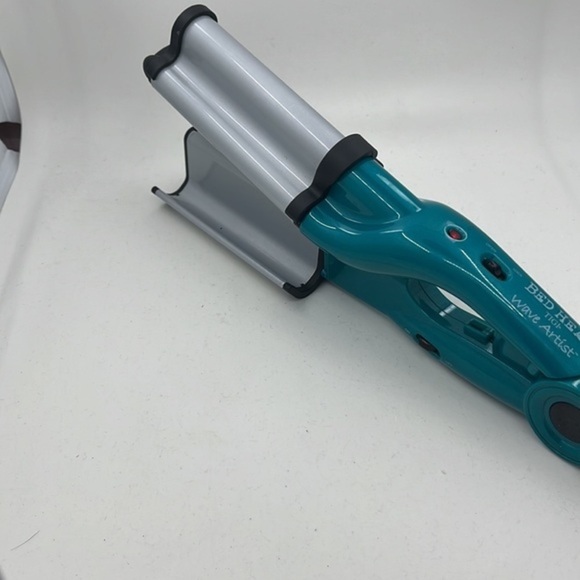 Unleash Your Inner Mermaid with the Turquoise Tourmaline Ceramic Deep Hair Waver - Picture 3 of 8